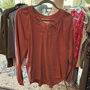 Cute and comfortable Cloth & Stone shirt!  Anthropologie Exclusive.